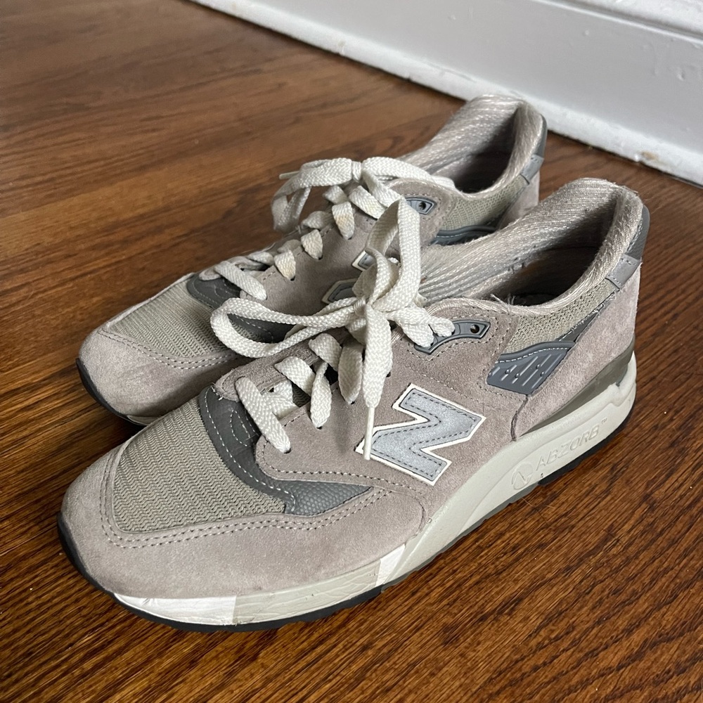 New Balance 997 men’s size 8
